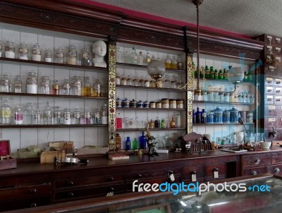 Stanley, County Durham/uk - January 20 : Inside Of An Old Apothe… Stock Photo