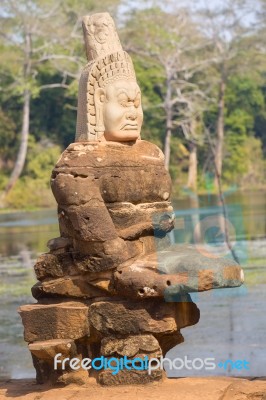 Statue Of Ancient Khmer Warrior Head At Angkor Wat Stock Photo