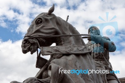 Statue Of Harry Hotspur At Alnwick Castle Stock Photo