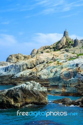 Stone Mounds At Haedong Yonggungsa Temple In Busan, South Korea Stock Photo