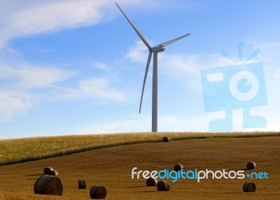 Straw Bales And Energy Stock Photo