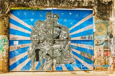 Street Art Graffiti On A Wall In The Street Of Cartagena, Colomb… Stock Photo