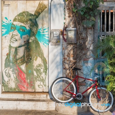 Street Art Graffiti On A Wall In The Street Of Cartagena, Colomb… Stock Photo