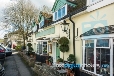 Street View Of Stockbridge In Hampshire Stock Photo