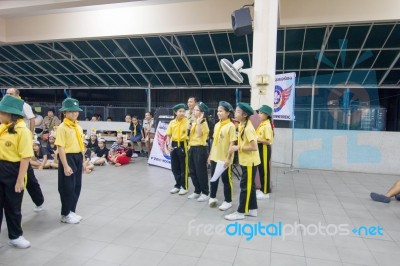 Student 9-10 Years Old, Scout Activities, Dance Performances Around The Fire., Scout Camp Bangkok Thailand Stock Photo