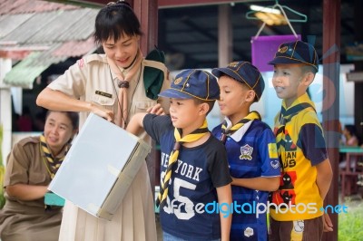 Student 9-10 Years Old, Scout In Adventure Activities, Scout Camp School Bangkok Thailand Stock Photo