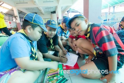 Student 9-10 Years Old, Scouts Work Together, Scout Camp In Bangkok Thailand Stock Photo