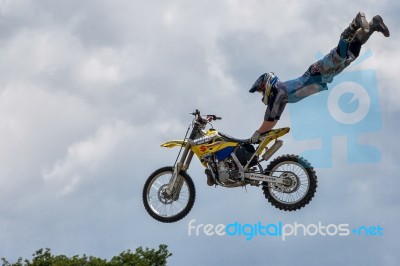 Stunt Motorcyclist At The Hop Farm In Kent Stock Photo