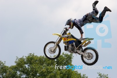 Stunt Motorcyclist At The Hop Farm In Kent Stock Photo