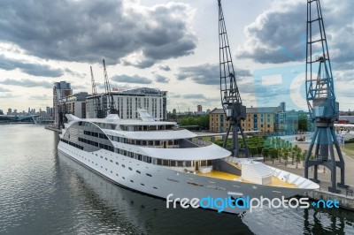 Sunborn Hotel Royal Victoria Dock Stock Photo