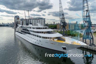 Sunborn Hotel Royal Victoria Dock Stock Photo