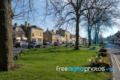 Sunny Spring Day In Moreton-in-marsh Stock Photo