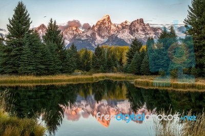 Sunrise At Schwabachers Landing Stock Photo