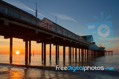 Sunrise Over Southwold Pier Stock Photo