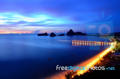 Sunrise View Of Ao Manao Bay In Prachuap Khiri Khan, Thailand Stock Photo