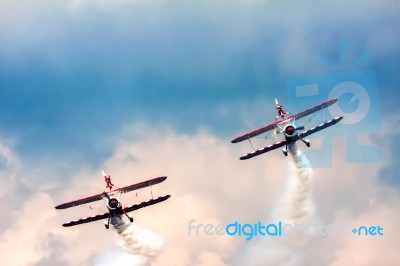 Team Guinot Wingwalkers Aerial Display At Biggin Hill Airshow Stock Photo