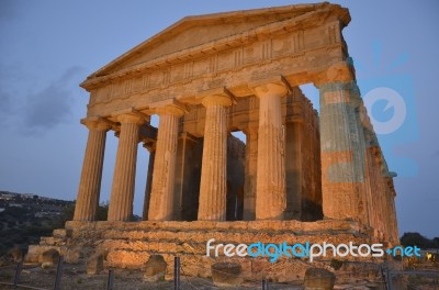 Temple Of Concord At Agrigento Stock Photo