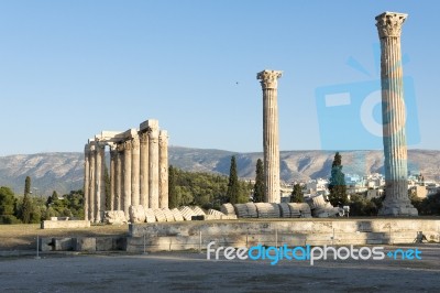 Temple Of Zeus In Athens Stock Photo