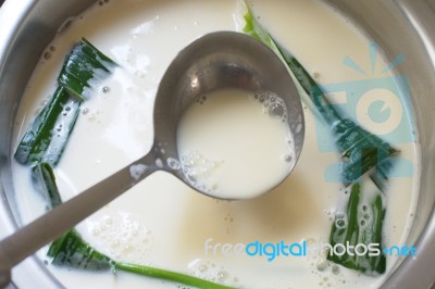 Thai Drink , Boiling Soy Milk In Pot Stock Photo