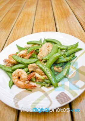 Thai-food Fried Shrimp, Pork And Sweet Peas Stock Photo