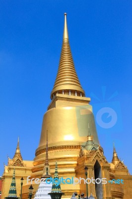 Thai Golden Pagoda Stock Photo