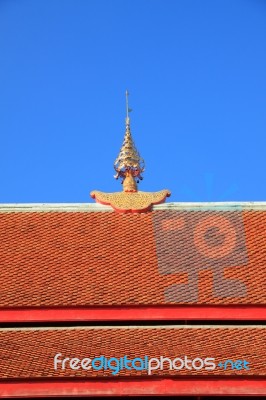 Thai Theatrical Crow On The Temple Roof Stock Photo