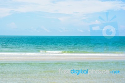 Thailand Ocean - Beautiful Seascape Sea Horizon With Wave Stock Photo