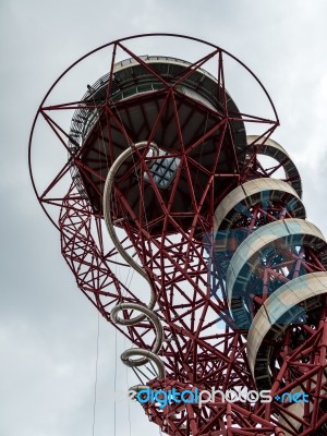 The Arcelormittal Orbit Sculpture At The Queen Elizabeth Olympic… Stock Photo