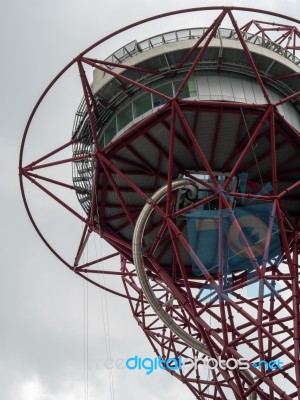 The Arcelormittal Orbit Sculpture At The Queen Elizabeth Olympic… Stock Photo