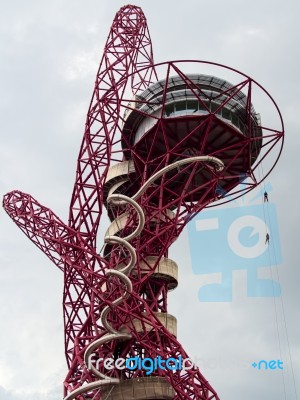 The Arcelormittal Orbit Sculpture At The Queen Elizabeth Olympic… Stock Photo