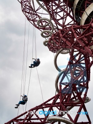 The Arcelormittal Orbit Sculpture At The Queen Elizabeth Olympic… Stock Photo