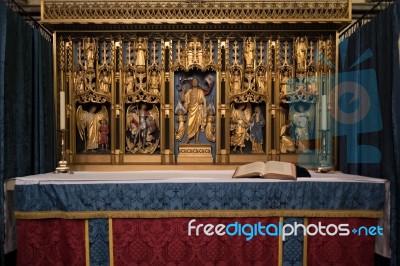 The Chapel Of Saint Michael The Archangel In Salisbury Cathedral… Stock Photo