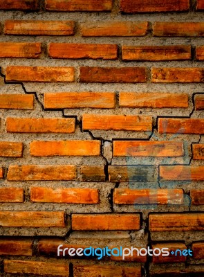 The Crack Wall From Brick And Brick Background, Red Crack Brick And Pattern Of Crack Brick Wall Background Stock Photo