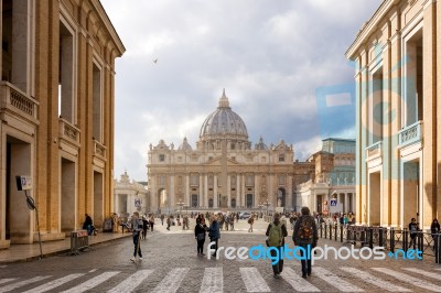 The Famous Via Della Conciliazione In Rome Stock Photo