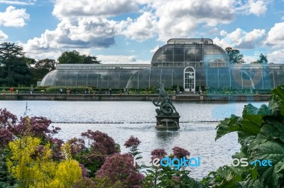 The Palm House At Kew Gardens Stock Photo