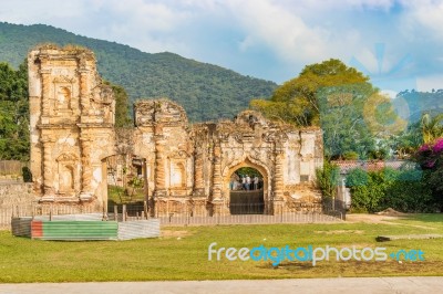 The Ruins Of The Church In The Candelaria Section Of Antigua, Gu… Stock Photo