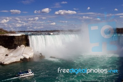 The Ship Is Going To The Fantastic Niagara Falls Stock Photo