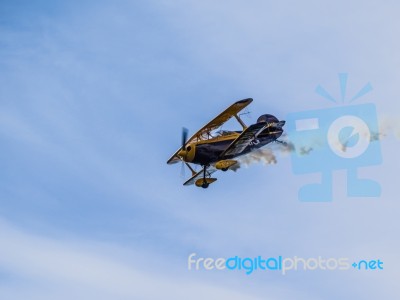 The Trig Aerobatic Team Flying Over Biggin Hill Airport Stock Photo