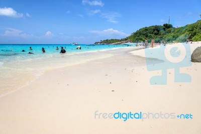 Tourist On The Beach At Koh Miang In Mu Koh Similan, Thailand Stock Photo