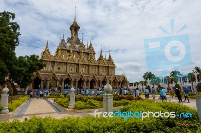 Tourists Are Walking In Gounds Of Wat Thasung Temple Stock Photo