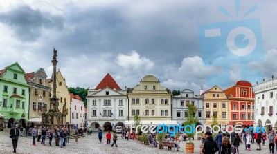 Tourists Sightseeing In Cesky Krumlov In The Czech Republic Stock Photo