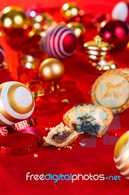 Traditional Christmas Mince Pies Stock Photo