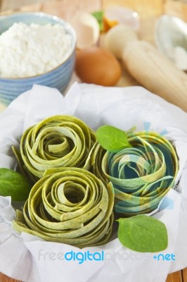 Traditional Italian Raw Homemade Spinach Pasta Stock Photo