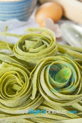 Traditional Italian Raw Homemade Spinach Pasta Stock Photo