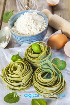 Traditional Italian Raw Homemade Spinach Pasta Stock Photo