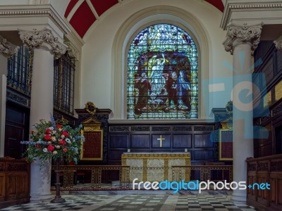 Tunbridge Wells, Kent/uk - January 5 : Interior Of The Parish Ch… Stock Photo