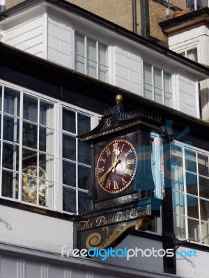 Tunbridge Wells, Kent/uk - January 5 : View Of The Famous Pantil… Stock Photo