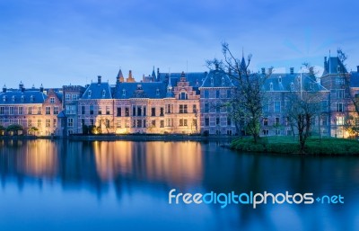 Twilight At Binnenhof Palace, Place Of Parliament In The Hague Stock Photo