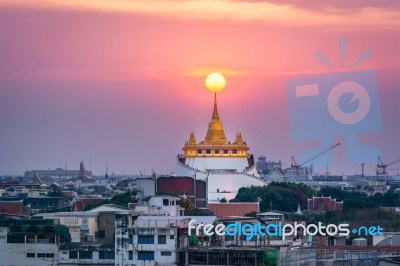 Twilight Time : The Golden Mount At Wat Sraket Rajavaravihara Te… Stock Photo