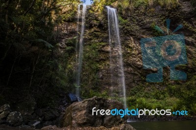 Twin Falls Waterfall Located In Springbrook National Park Stock Photo